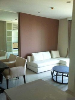 apartment for rent near The Address Asoke