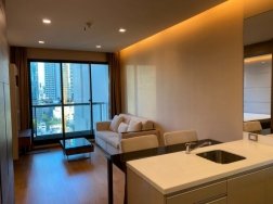 The Address <strong>Sathorn condo apartment for rent</strong>